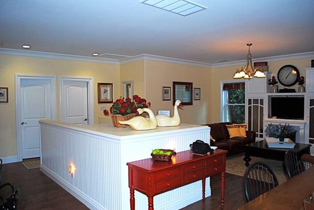 Tin Lizzie Inn Fish Camp Quarto foto