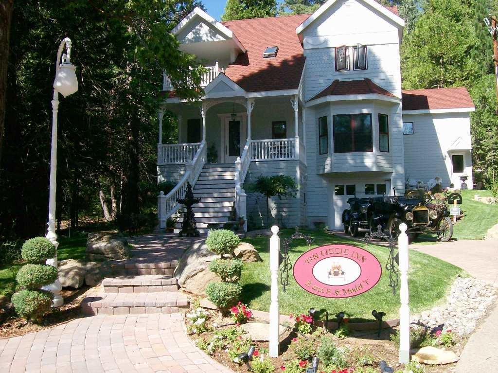 Tin Lizzie Inn Fish Camp Exterior foto